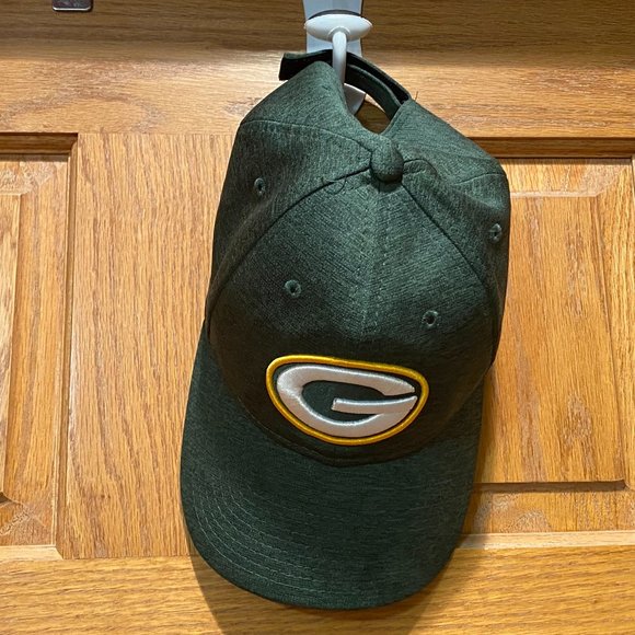 New Era Accessories - Women's New Era 9Twenty Green Bay Packer Hat